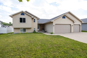 75 Jacob Ave, Oshkosh, WI 54902-7397