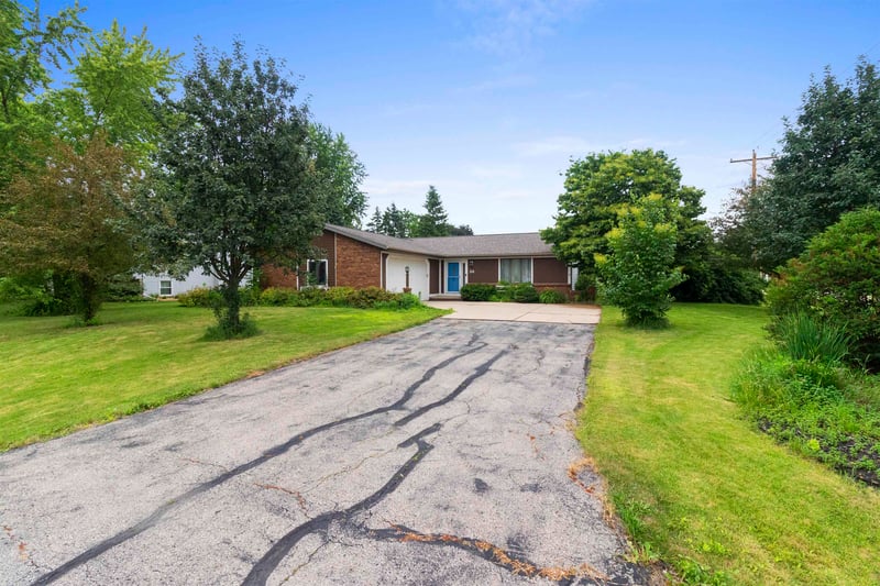 24 Greves Ct, Appleton, WI 54914
