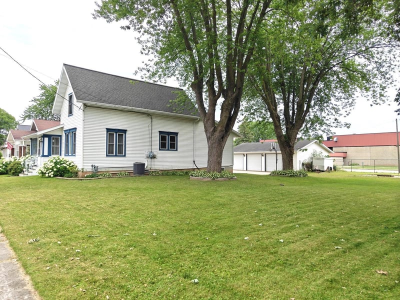 125 Trier St, Brillion, WI 54110