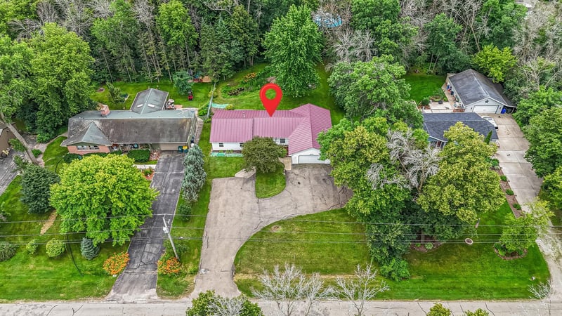 5985 Indian Shores Rd, Winneconne, WI 54986