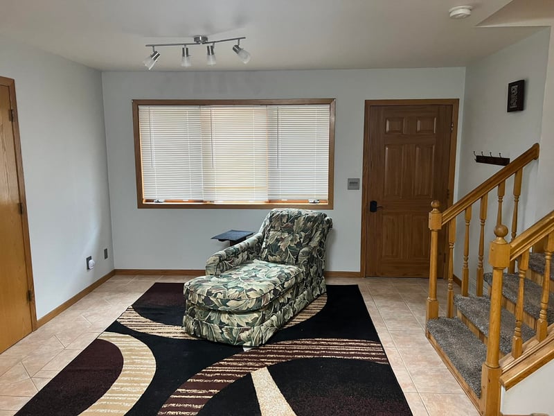 1159 Elmhurst Ln, Oshkosh, WI 54904