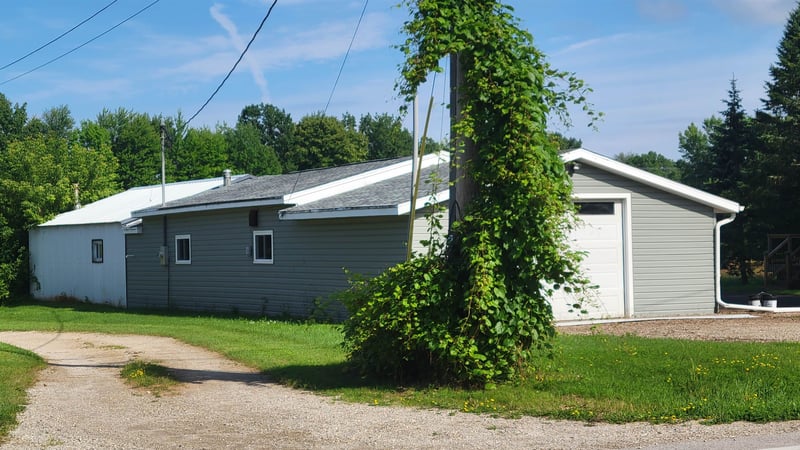 2150 Cardinal Ln, Green Bay, WI 54313-7725