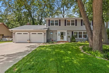 2026 Candle Way, Green Bay, WI 54304-1841