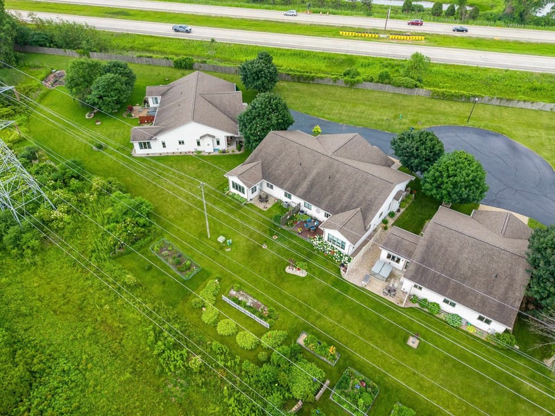 1910 Sylvan Ave, Appleton, WI 54915