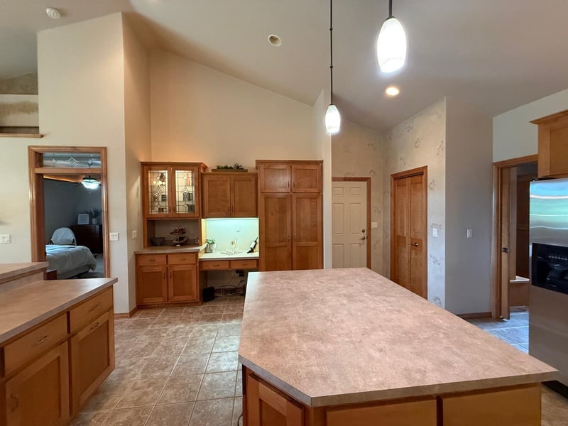 568 Royal St Pats Dr, Wrightstown, WI 54180