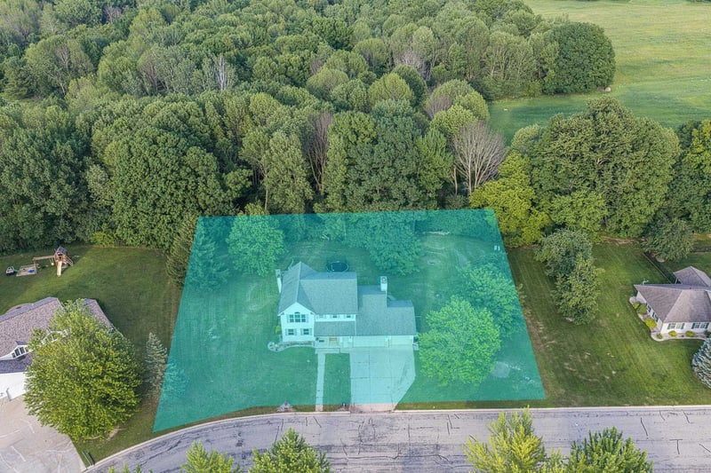 212 Birch Ave, Gillett, WI 54124