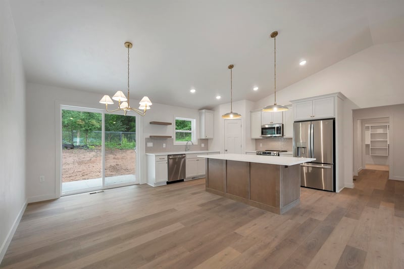 2480 Brenner Pl, Green Bay, WI 54301