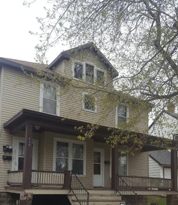 920 Dousman St, Green Bay, WI 54303-2933