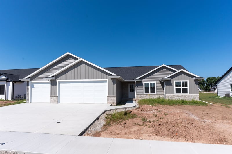 N9271 Anton St, Appleton, WI 54915