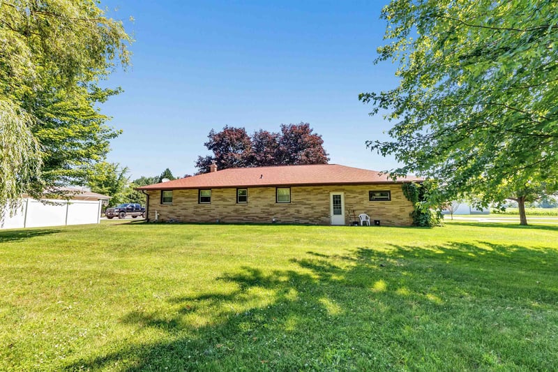 N4027 Mchugh Rd, Freedom, WI 54130