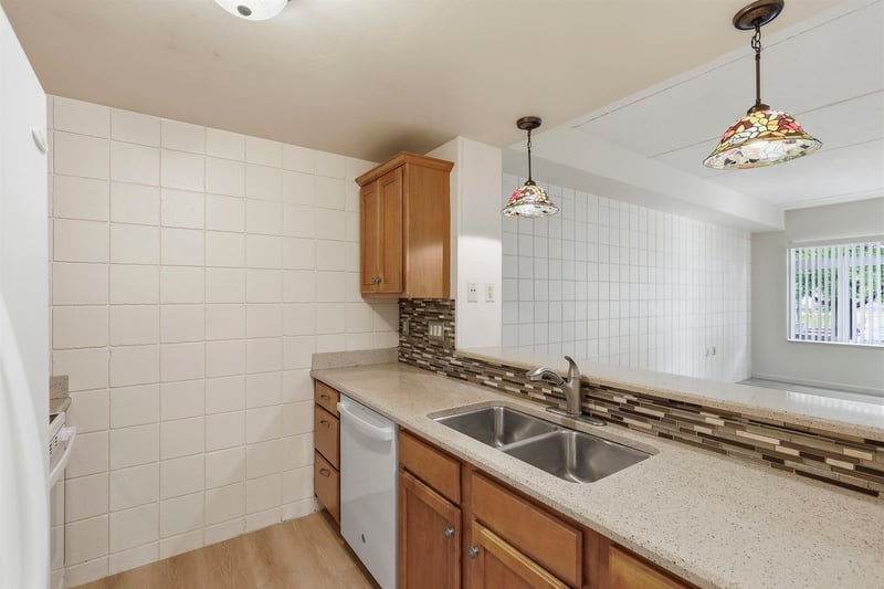 400 Richmond St #103, Appleton, WI 54914