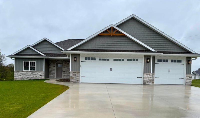 3811 Cooper Ct, Green Bay, WI 54313