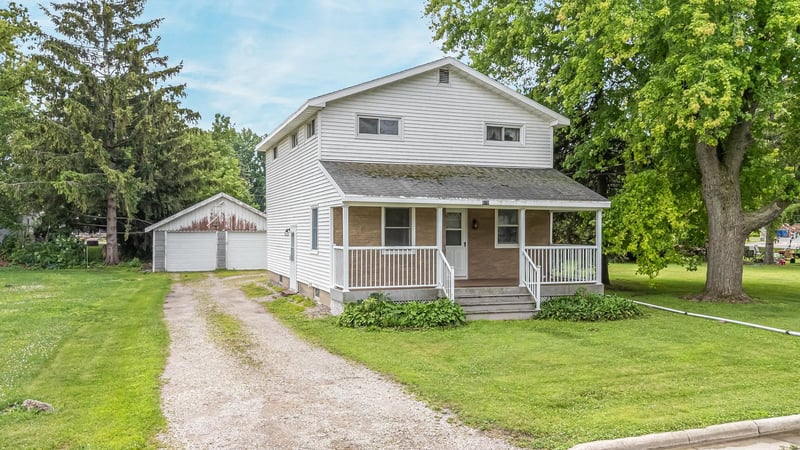 619 Riverview Dr, Winneconne, WI 54986