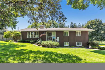 101 Roselawn Blvd, Green Bay, WI 54301-1301