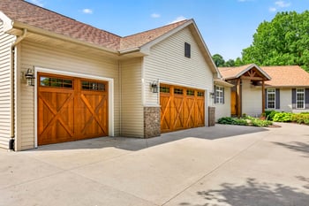 4305 Stoney Ridge Trl, Oshkosh, WI 54904