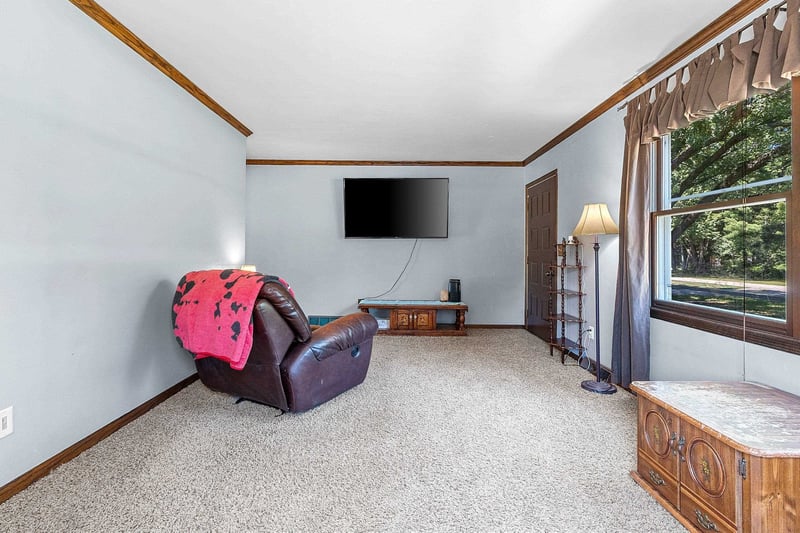 13186 Lakeview Ct, Pound, WI 54161