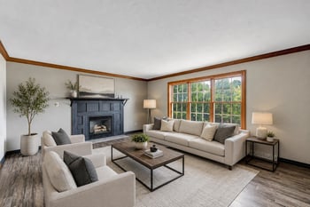2752 Woodland Hills Ct, Green Bay, WI 54311