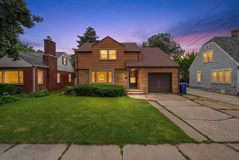 732 Tayco St, Menasha, WI 54952