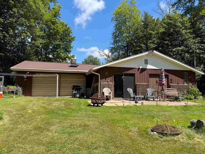 10817 Randall Ln, Suring, WI 54174