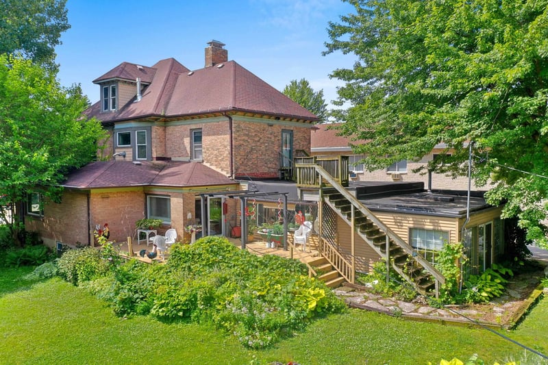 300 Prospect Ave, Appleton, WI 54911