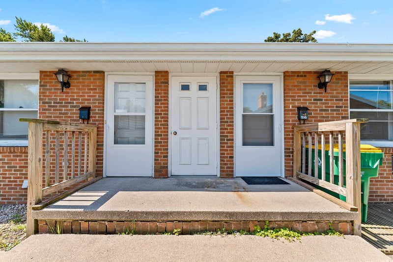215 Cleveland St, Green Bay, WI 54303
