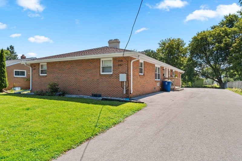 215 Cleveland St, Green Bay, WI 54303