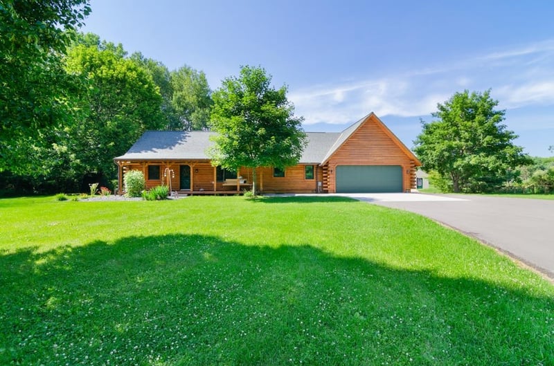 2594 Wood Ln, Suamico, WI 54313-7849