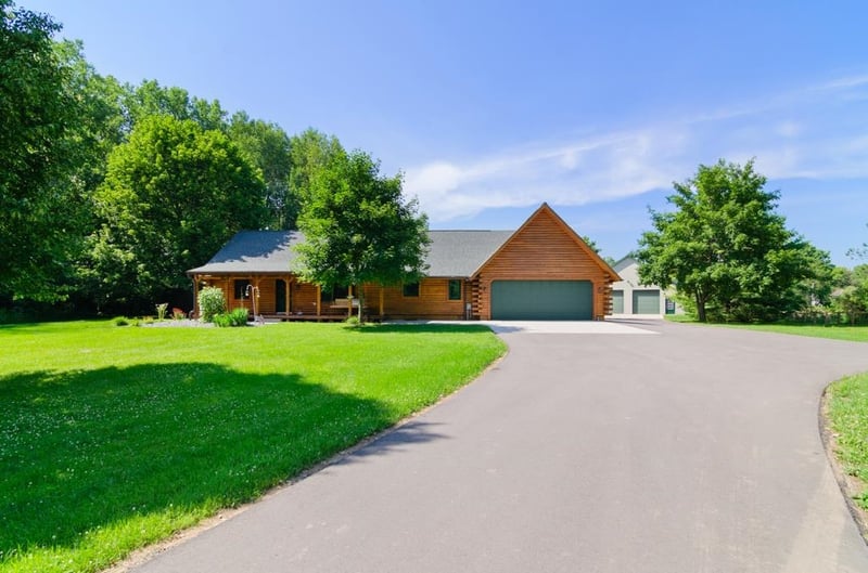 2594 Wood Ln, Suamico, WI 54313-7849