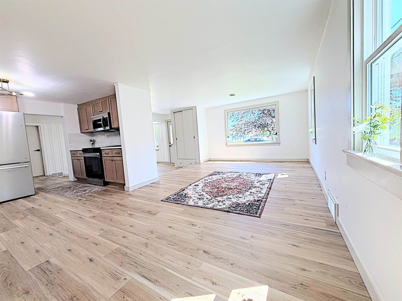 1122 Tyler Ave, Oshkosh, WI 54902