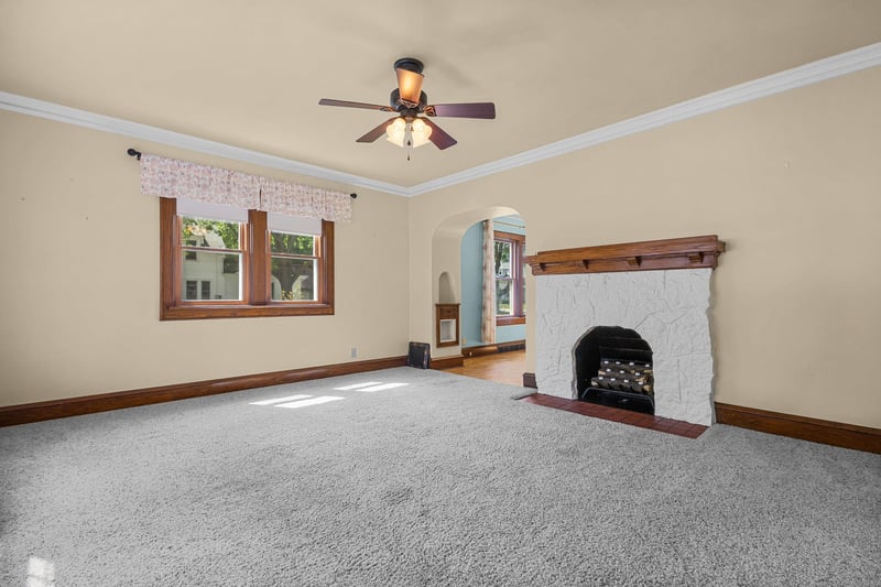 1034 Lorain St, Appleton, WI 54914-3739