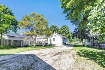 317 Van Buren St, Green Bay, WI 54301-3926