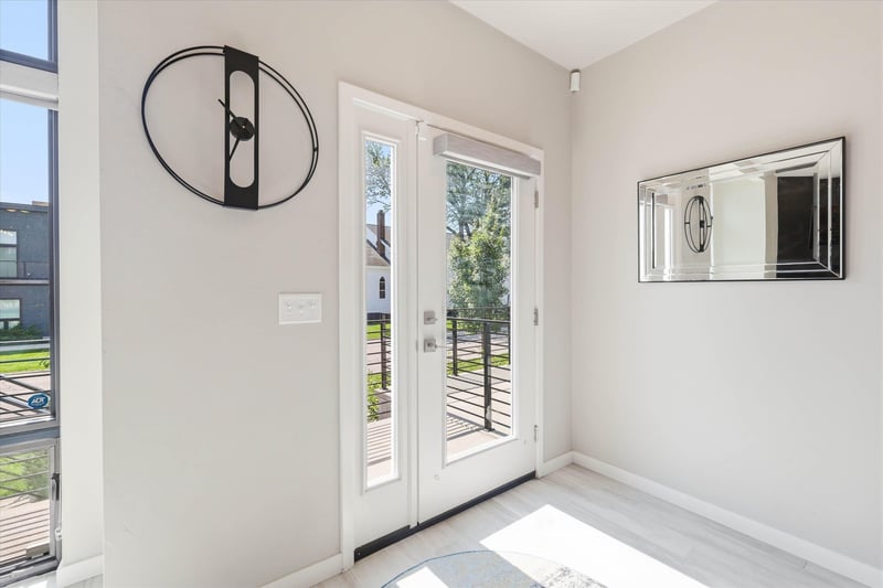 221 Van Buren St, Green Bay, WI 54301