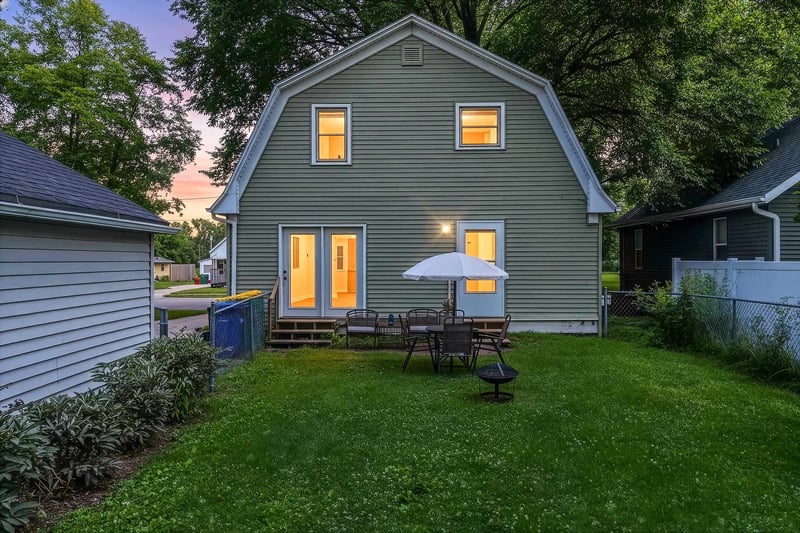 1492 Eliza St, Green Bay, WI 54301-3142