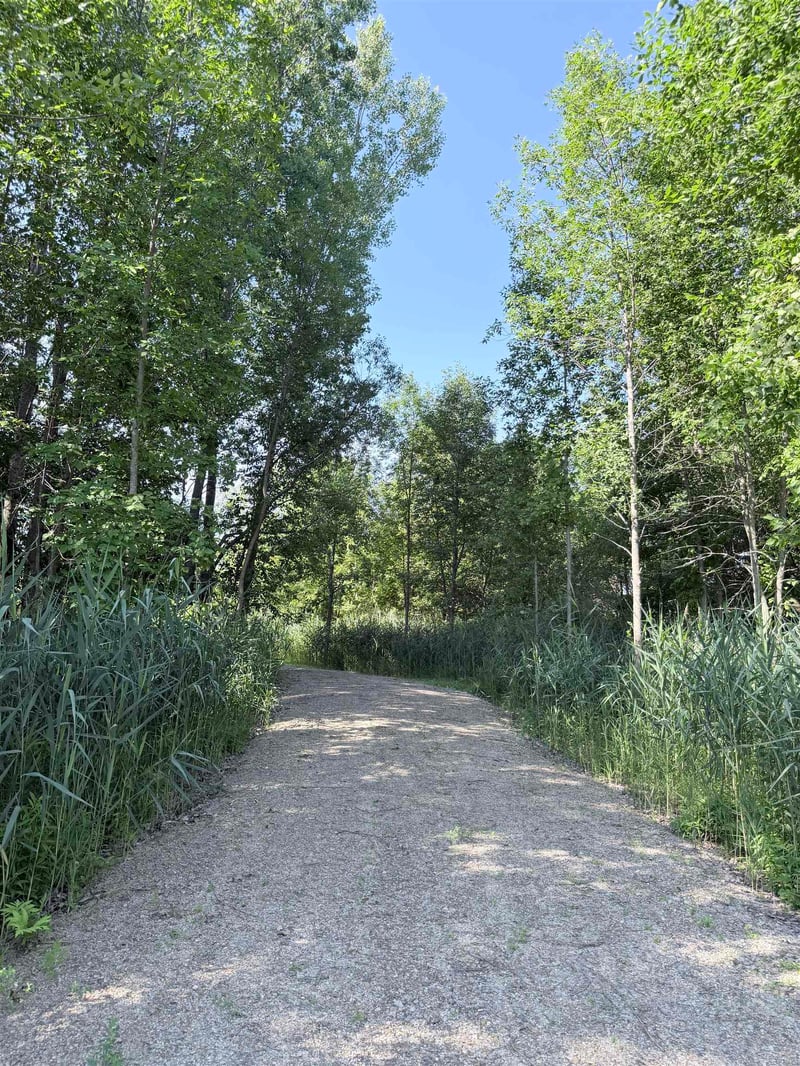 Whisper Ct, Abrams, WI 54101