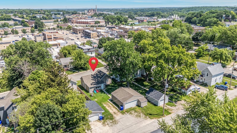 113 4th St, Kaukauna, WI 54130