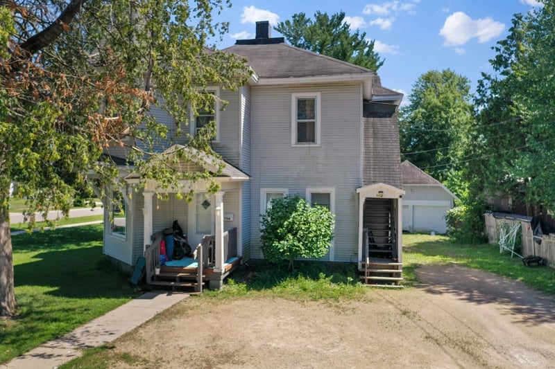 704 Picnic St, Shawano, WI 54166-2826