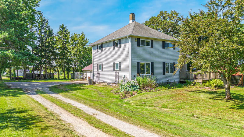1896 Main St, Omro, WI 54963