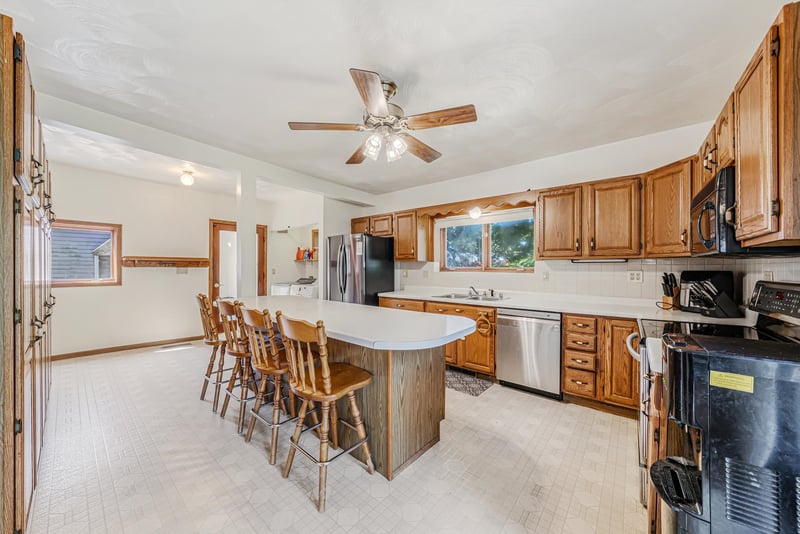 1896 Main St, Omro, WI 54963