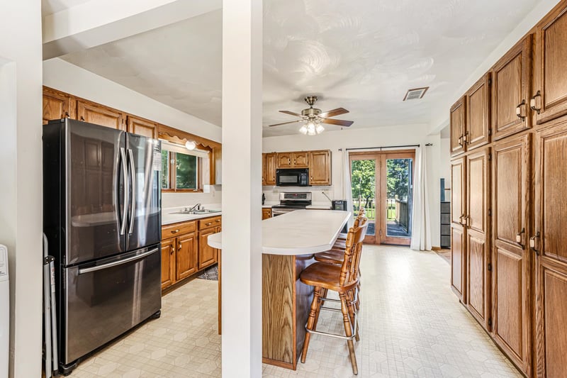 1896 Main St, Omro, WI 54963