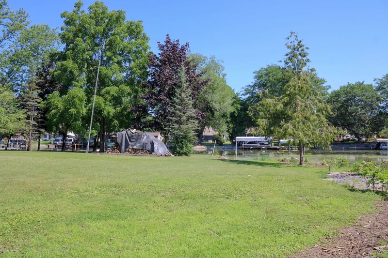 165 Washington St, Winneconne, WI 54986