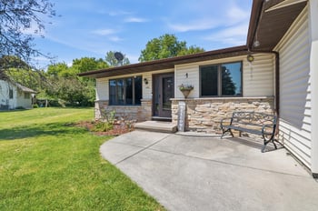 1488 Division Cir, Green Bay, WI 54303