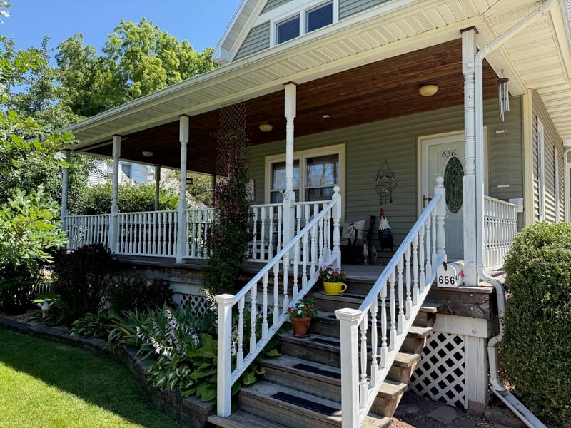 656 Oak St, Neenah, WI 54956
