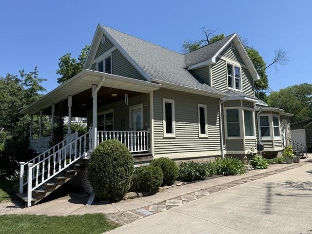 656 Oak St, Neenah, WI 54956