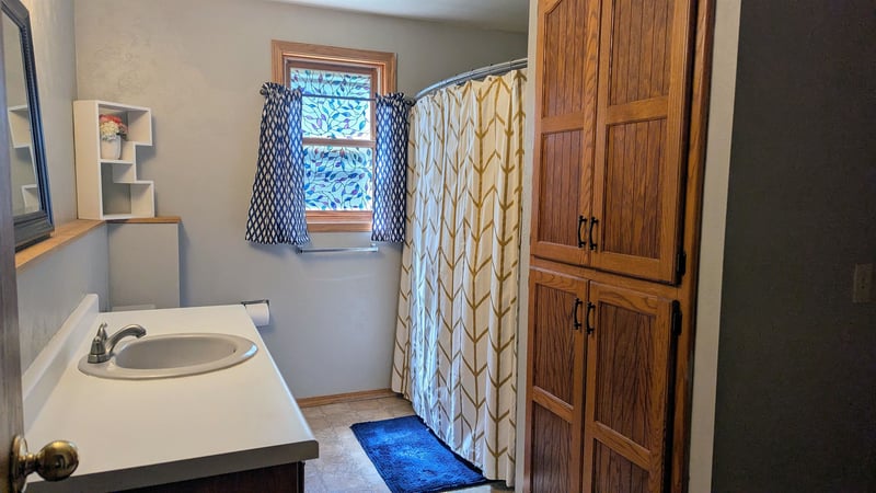 2837 St Anthony Dr, Green Bay, WI 54311-5847
