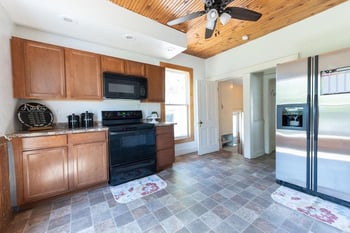 825 Frederick St, Oshkosh, WI 54901