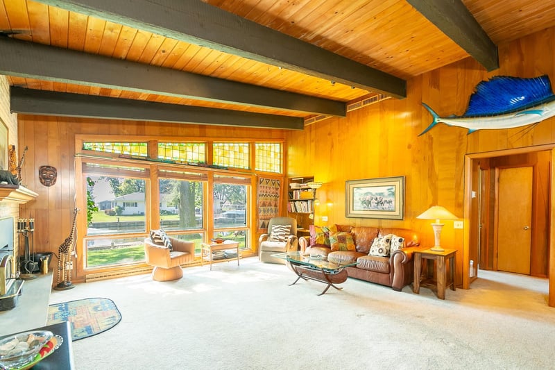 6777 Olen Trl, Winneconne, WI 54986
