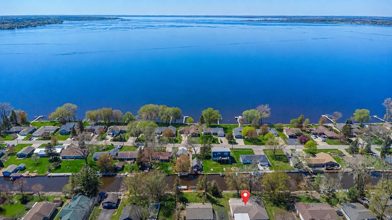 6777 Olen Trl, Winneconne, WI 54986