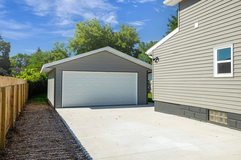 1315 Summer St, Appleton, WI 54914