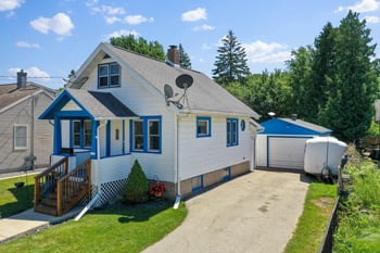 1706 Smith St, Green Bay, WI 54302-2947