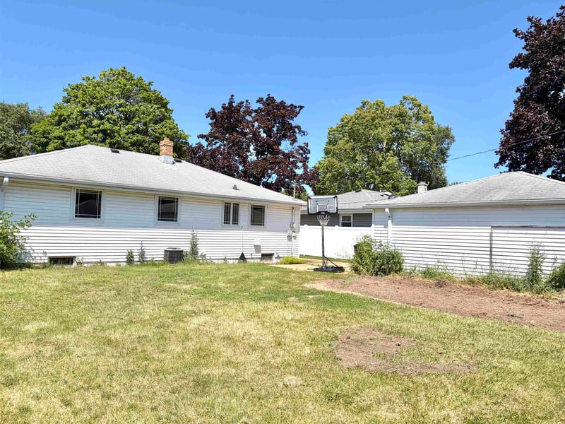 1137 Roberts Ave, Appleton, WI 54914-2618